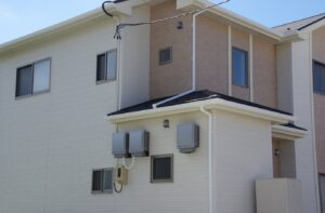 【2026年最新】京セラの蓄電池は選んで正解？価格・寿命の真実と、失敗しない業者の選び方