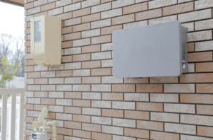 家庭用蓄電池の寿命は何年？目安と長く安心して使うための選び方