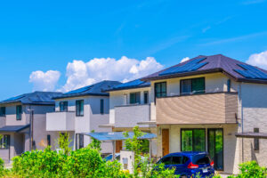 【2025年】東京の太陽光義務化はいつから？新築への設置条件と補助金を解説