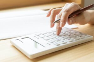 蓄電池はなかなか元が取れない？その理由と損をしないためのポイント